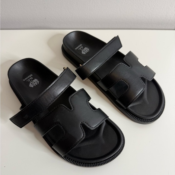 G.C. shoes - Kelly Black Cut-Out Slide Flat Sandals NWOT US 6 - Picture 2 of 6